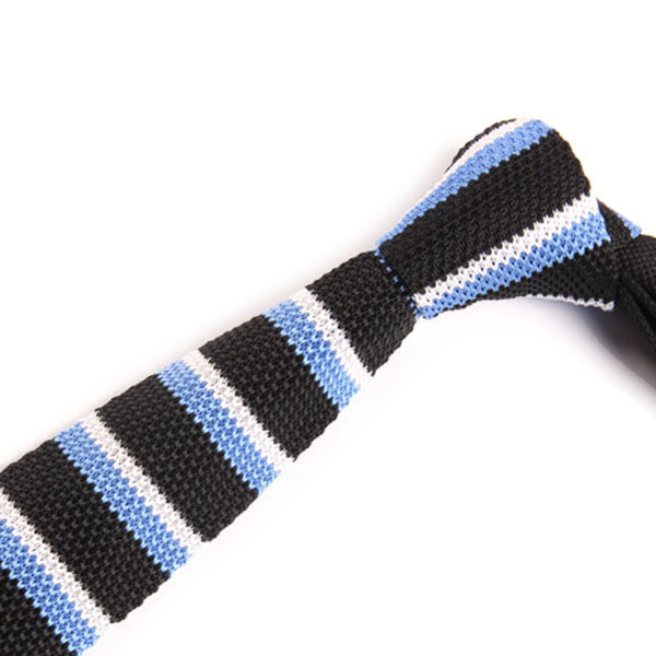黒-ベース-白-青-縞-ニット-ネクタイ-ニットタイプ-全長-約141cm-剣幅-約5cm-スタイリッシュ系-清涼感-男女-祝-おしゃれ-かわいい-結婚式-カジュ-シンプル-スーツ-人気-プレゼント-ギフト-入園式-入学式-成人式