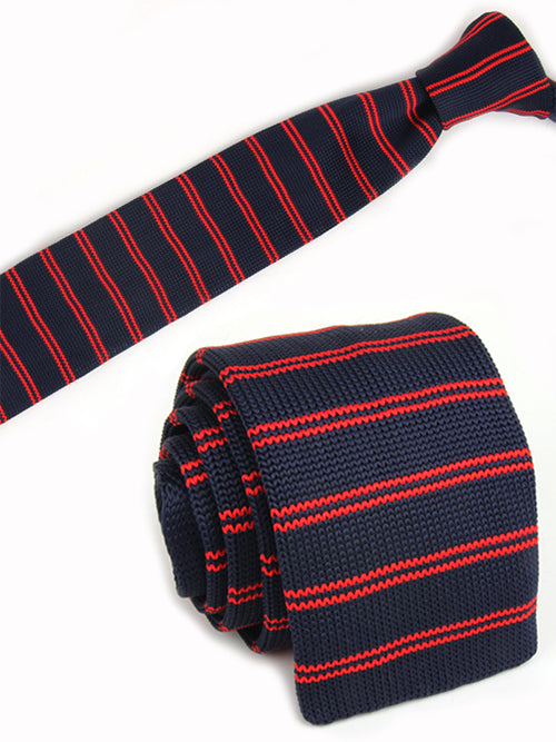 紺ベース-赤-ストライプ柄-ニットタイ-メリヤス編み-スッキリタイプ-スタイリッシュ系-シンプル-クール-男女-祝-おしゃれ-かわいい-結婚式-カジュアル-スーツ-人気-プレゼント-ギフト-入園式-入学式-成人式