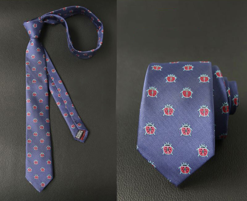 ブルー生地-刺繍-テントウムシ柄-ネクタイ-ポリエステル-全長-約-145cm-剣幅-約-6cm-おしゃれ-かわいい-結婚式-カジュアル-シンプル-スーツ-人気-プレゼント-ギフト-春-成人式