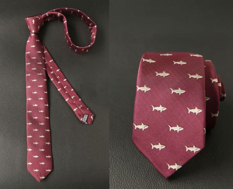 レッドワイン生地-サメ-魚-刺繍-可愛い-ネクタイ-ポリエステル-全長-約-145cm-剣幅-約-6cm-おしゃれ-かわいい-結婚式-カジュアル-シンプル-スーツ-人気-プレゼント-ギフト-春-成人式