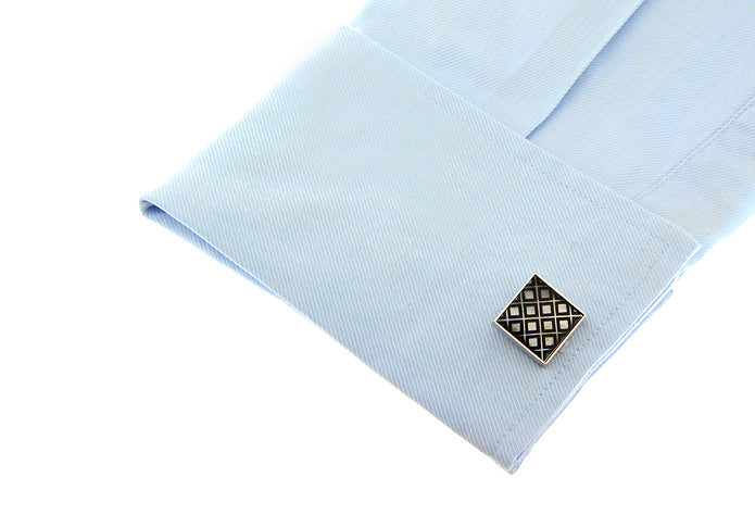 格子柄-黒-カフスボタン-ブラック-カフスボタン-黒系-男女-カフリングス-営業マン-おしゃれ-かわいい-結婚式-カジュアル-シンプル-スーツ-人気-プレゼント-ギフト-入園式-入学式-成人式