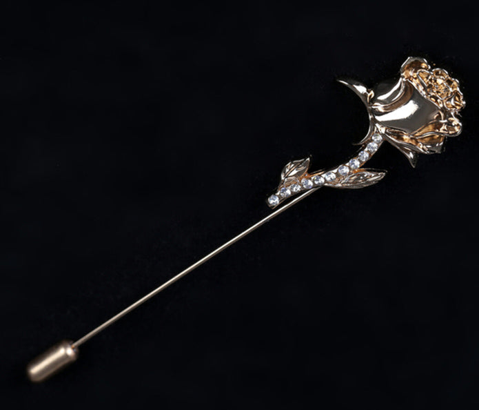 薔薇-モチーフ-きらきら-スーツ-アクセ-金色-ラペルピン-おしゃれ-かわいい-プレゼント-高級感-メンズ-お礼-ギフト-アクセサリ