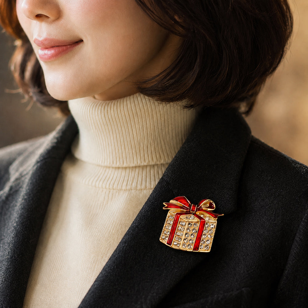 プレゼント ボックス ブローチ リボン ギフト 箱 ラインストーン キラキラ レッド ゴールド かわいい アクセサリー クリスマス 誕生日 記念日 パーティー おしゃれ プレゼント ギフト