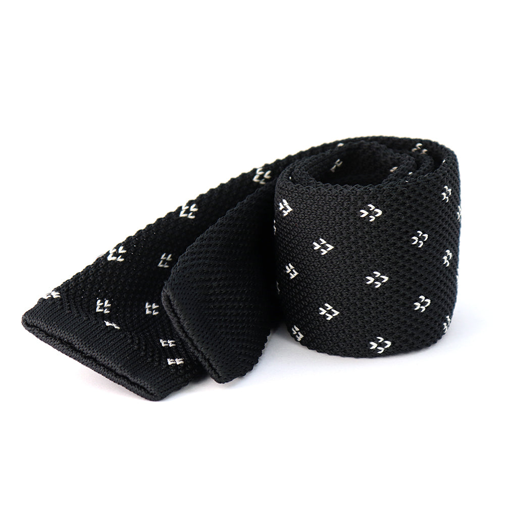 紺地-白-ドット-刺-入り-ニット-タイ-模様編み-タイプ-スタイリッシュ系-シンプル-クール-男女-祝-おしゃれ-かわいい-結婚式-カジュアル-スーツ-人気-プレゼント-ギフト-入園式-入学式-成人式