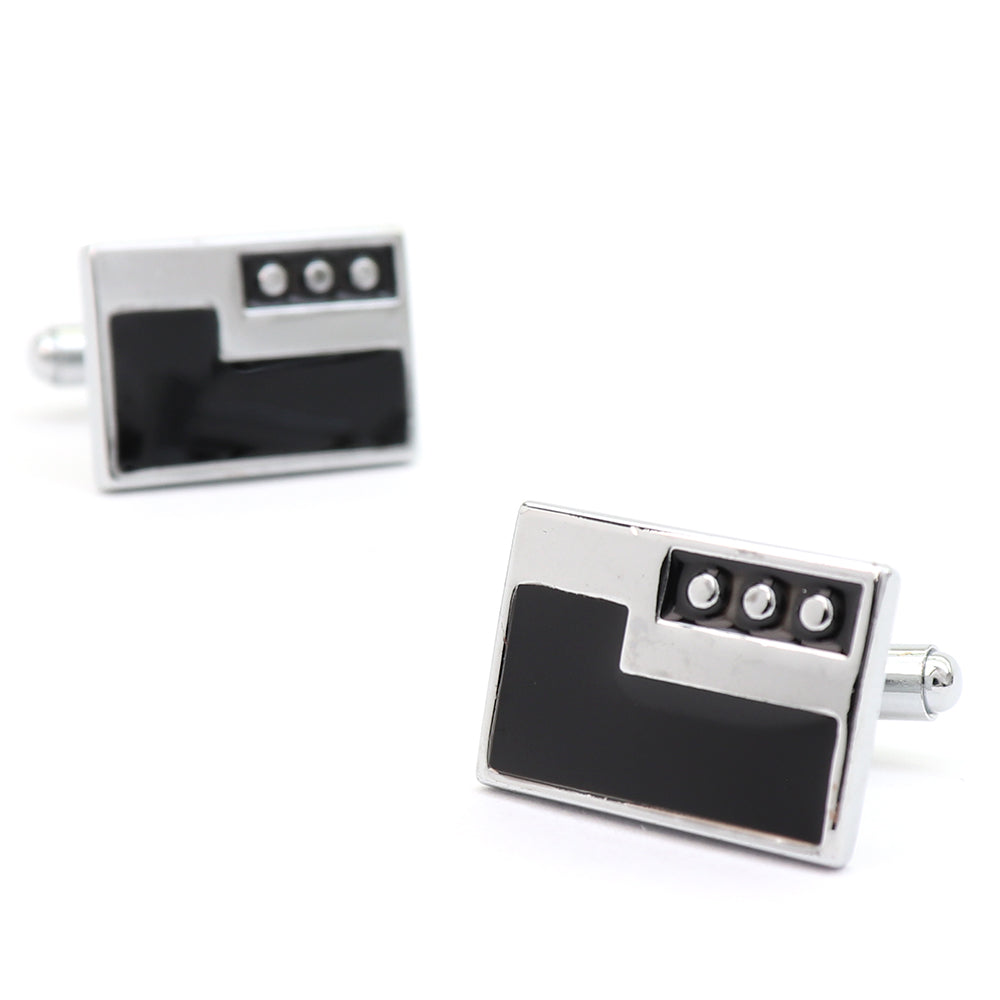 【 即日発送 】 ■ 四角形【 色 ：シルバー＆黒】カフスボタン ■ [ 1000円ぽっきり マラソン買い回り 対象 黒系 男女 営業マン おしゃれシンプル スーツ シャツ 人気 プレゼント 正装 ウエディング 入園式 入学式 ]