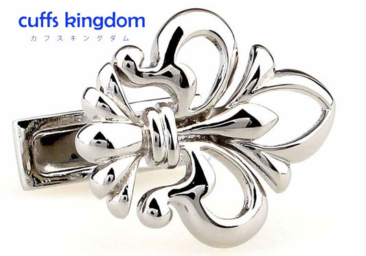 百合の紋章-くりぬき-モチーフ-カフスボタン-銀色-系-男女-カフリングス-営業マン-おしゃれ-かわいい-結婚式-カジュアル-シンプル-スーツ-人気-プレゼント-ギフト-入園式-入学式-成人式
