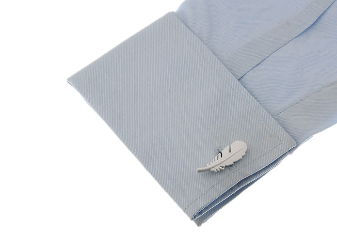 白い-フェザー-カフスボタン-白-系-ホワイト-男女-カフリングス-営業マン-おしゃれ-かわいい-結婚式-カジュアル-シンプル-スーツ-人気-プレゼント-ギフト-入園式-入学式-成人式