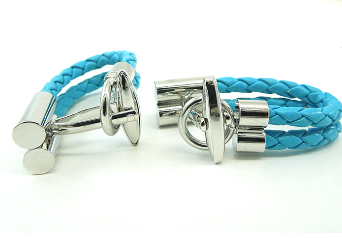 編み込み-フェイク-レザー-スカイブルー-カフスボタン-青系-ブルー-男女-カフリングス-営業マン-おしゃれ-かわいい-結婚式-カジュアル-スーツ-人気-プレゼント-ギフト-入園式-入学式-成人式