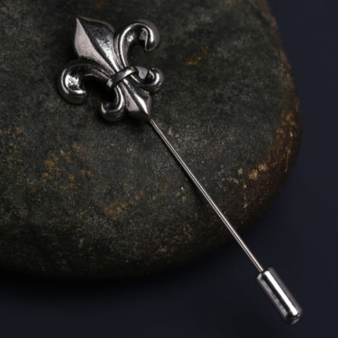 百合-の-スーツ-アクセ-銀色-ラペルピン-おしゃれ-かわいい-プレゼント-高級感-メンズ-お礼-ギフト-アクセサリ