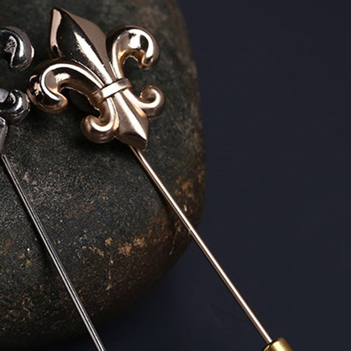 百合-の-スーツ-アクセ-金色-ラペルピン-おしゃれ-かわいい-プレゼント-高級感-メンズ-お礼-ギフト-アクセサリ