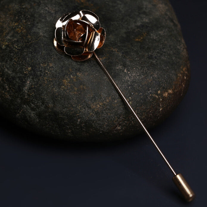 薔薇-の-スーツ-アクセ-金色-ラペルピン-おしゃれ-かわいい-プレゼント-高級感-メンズ-お礼-ギフト-アクセサリ