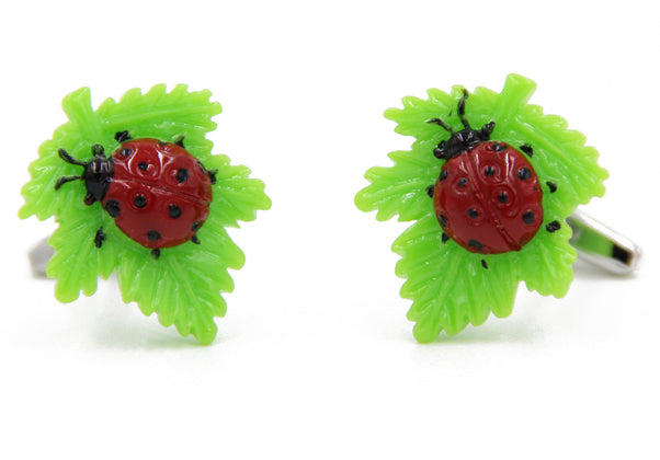 葉っぱ-付き-テントウムシ-昆虫-緑-赤色-カフスボタン-カラフル-男女-カフリングス-スーツ-人気-プレゼント-ギフト-昆虫-葉っぱ-カフス専門店