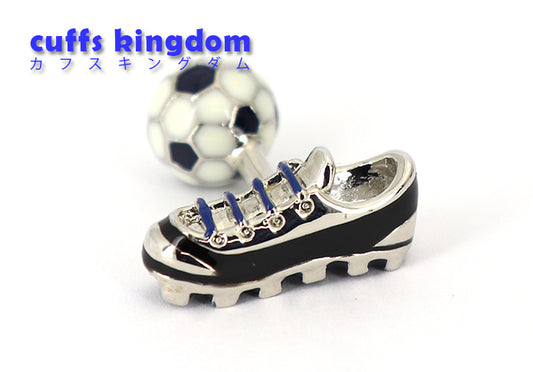 サッカー-ボール-スパイクシューズ-アシメトリ-カフリングス-色-黒-白色-カフスボタン-黒-男女-サッカー-スポーツ-おしゃれ-大人気-スーツ-結婚式-プレゼント-入園式-入学式-成人式-カフス専門店