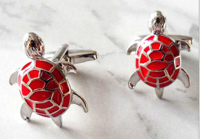 縁起物 カメ 【 金 ｘ 緑 色 】【 銀 ｘ 青 色 】【 銀 ｘ 赤 色 】 カフスボタン 【 おすすめ おしゃれ 縁起物 かわいい 男女 営業マン 結婚式 スーツ 人気 カフリングス プレゼント ギフト 入園式 入学式 成人式 】