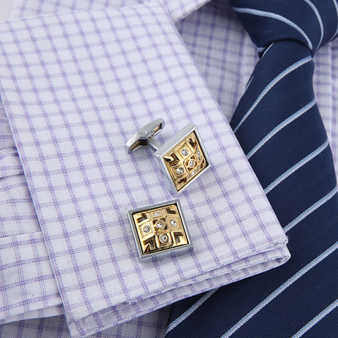 細やかな-細工-施された-色-シルバー-ゴールド-四角いカフス-おしゃれ-男女-かわいい-結婚式-スーツ-人気-カフリングス-プレゼント-ギフト-入園式-入学式-成人式