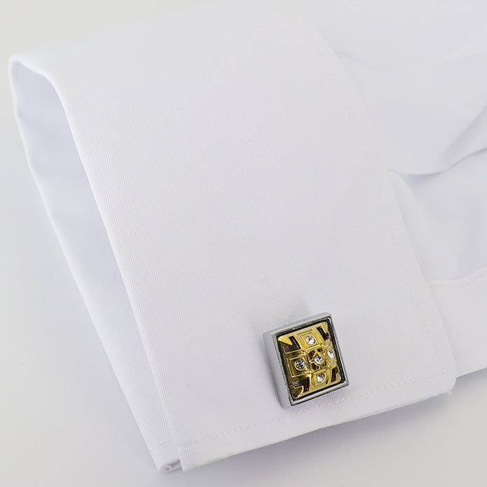 細やかな-細工-施された-色-シルバー-ゴールド-四角いカフス-おしゃれ-男女-かわいい-結婚式-スーツ-人気-カフリングス-プレゼント-ギフト-入園式-入学式-成人式