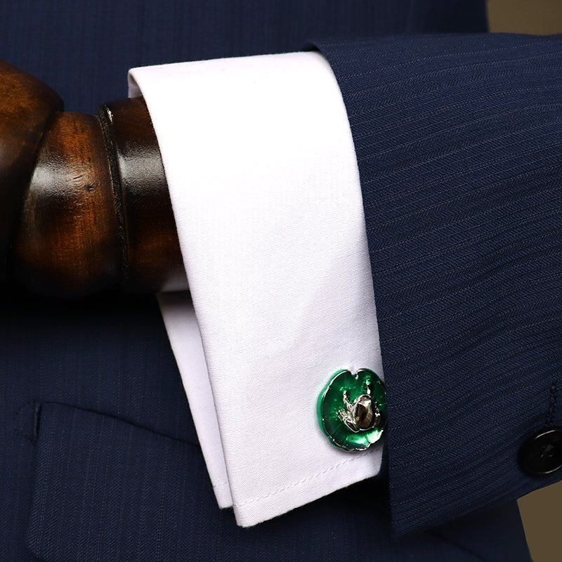 蓮の葉-乗り-カエル-カフスボタン-シルバー-グリーン-面白い-ユニーク-かえる-男女-カフリングス-プレゼント-人気-個性-おしゃれ-結婚式-カフス専門店