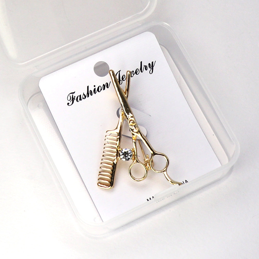 ハサミとクシ-ブローチ-ゴールド-美容師-理容師-ファッション-ブローチピン-ユニーク-可愛い-おしゃれ-アクセサリー-プレゼント-贈り物-メンズ-レディース-ジュエリー-カフス専門店