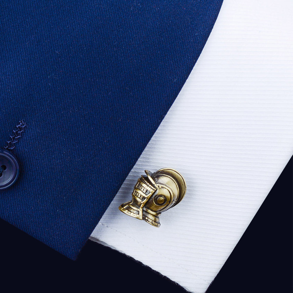 西洋 騎士 鎧 カフスボタン レトロ ブロンズ色 かっこいい インパクト ユニーク 営業マン 個性 スーツ 人気 おしゃれ カジュアル プレゼント ギフト 成人式 カフス専門店