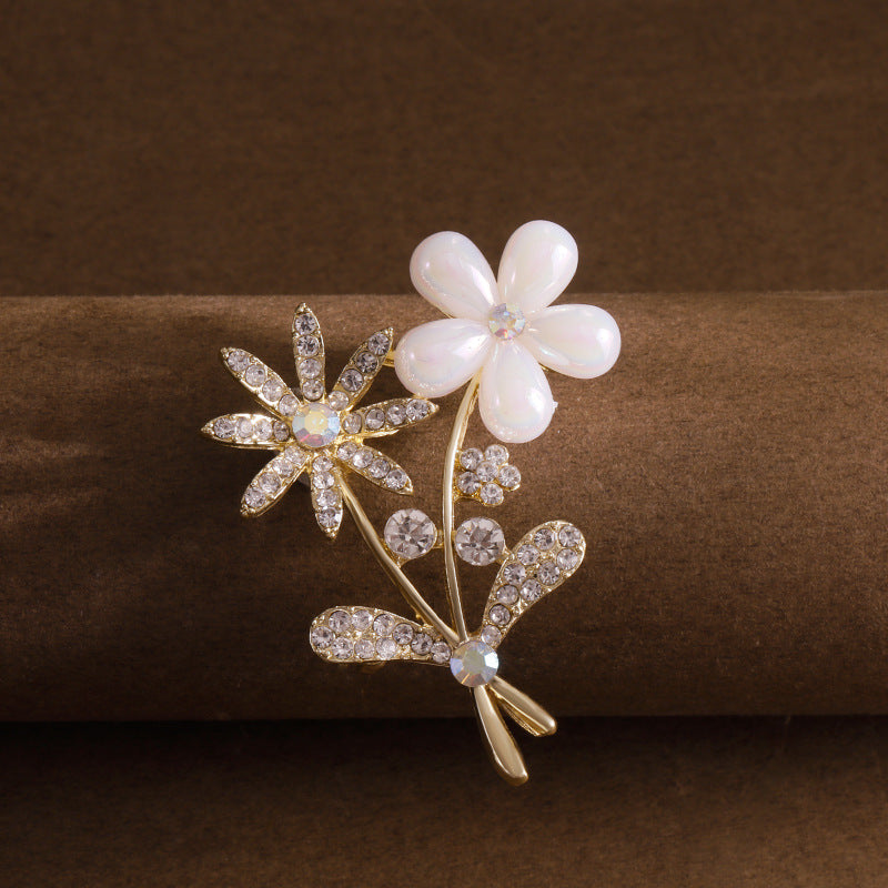 お花 ブローチ クリスタル ファッション コサージュ ピン エレガント 可愛い おしゃれ アクセサリー プレゼント 贈り物 メンズ レディース 子供 ジュエリー カフス専門店