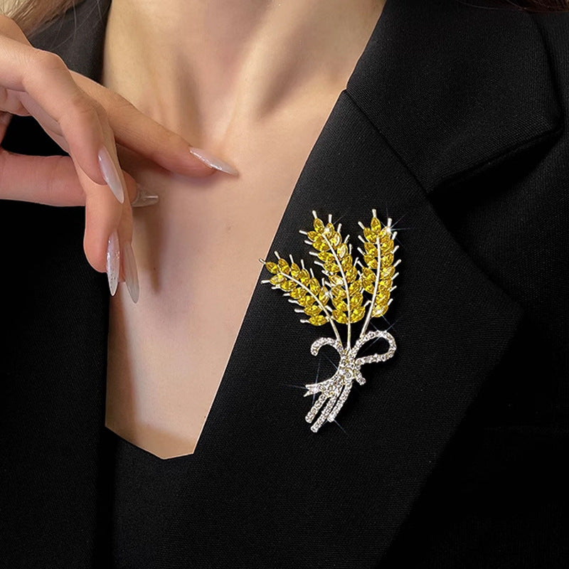 黄金色の小麦 ブローチ クリスタル ファッション コサージュ ピン エレガント 可愛い おしゃれ アクセサリー プレゼント 贈り物 メンズ レディース 子供 ジュエリー カフス専門店