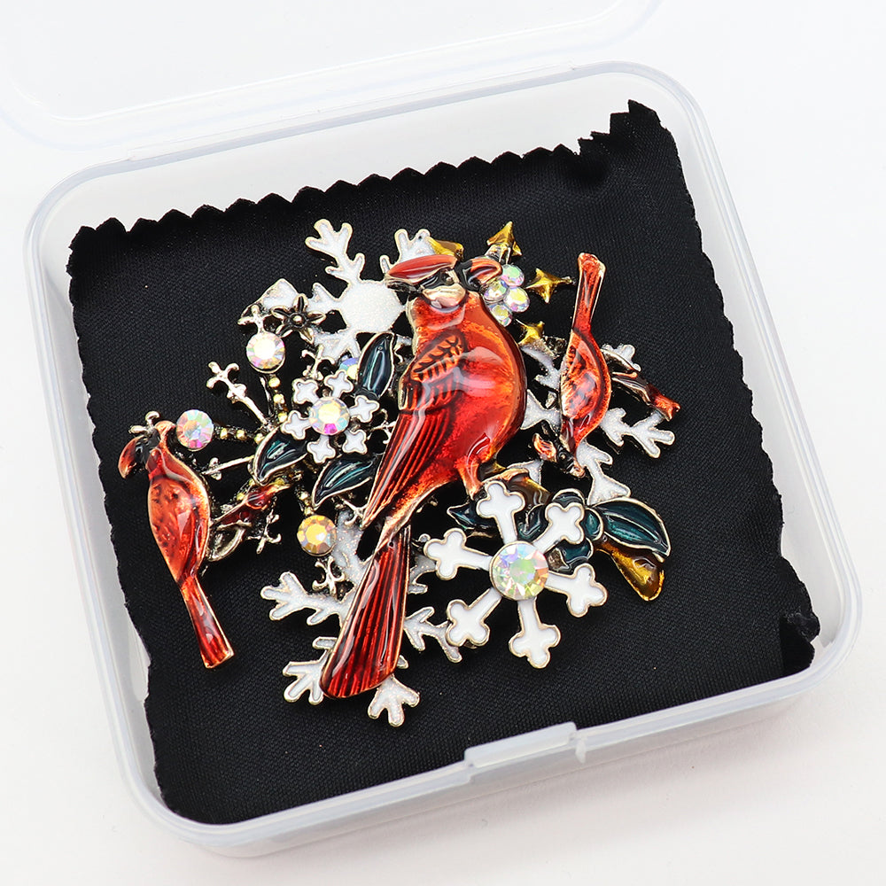 赤い鳥 雪の結晶 ブローチ クリスマス 冬 鳥 カーディナル アクセサリー リーフ 上品 華やか おしゃれ かわいい バッグ 帽子 ストール プレゼント ギフト