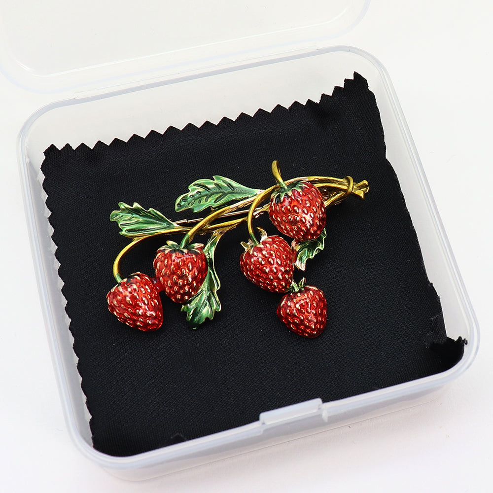 いちご ブローチ ストロベリー 苺 果実 フルーツ 葉っぱ ゴールド レッド グリーン 華やか アクセサリー かわいい バッグ 帽子 ストール プレゼント ギフト